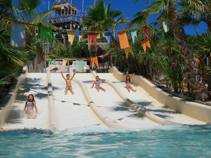 Pirate's Bay Caribe Bay