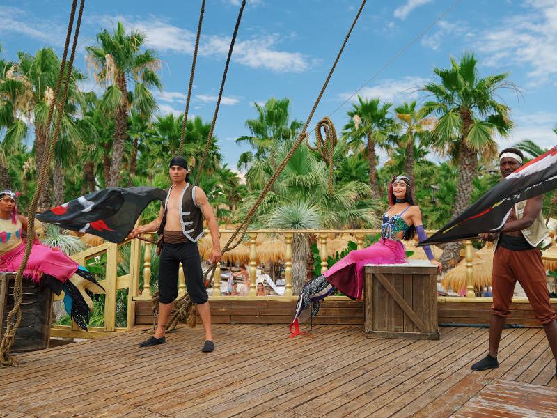 Mermaids Caribe Bay